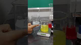 DISOLUCION DE FENOLFTALEINA 1 quimica ciencia experimento aprendizaje fisicayquimica [upl. by Jadwiga]