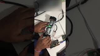 Synchronising two dc motors using an Arduino and a simple PID position control algorithm [upl. by Nigam]