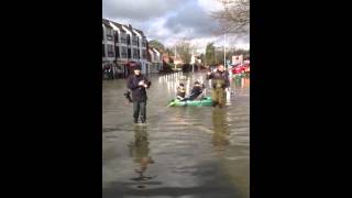 Water taxi in Datchet village [upl. by Ennaesor]