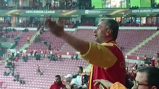 Galatasaray Lazio Maçı Koreografisi ve Ağlayan Abimiz  Our brother who cries for choreography [upl. by Marlon]