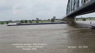 Binnenvaartschip HENREAN op de Waal bij Nijmegen [upl. by Aihsatsan]