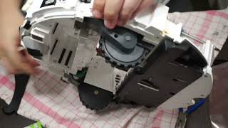 How to  Roborock S7 Absturzsensoren entfernen  Roborock S7 cliff sensor removal [upl. by Nolrak]