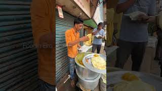 Sealdah Station Famous Raju Das Breakfast Only 20₹ reels viral foryoupage foodlover instagram [upl. by Dorman]