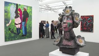 Frieze London Eine der wichtigsten Kunstmessen der Welt ist eröffnet [upl. by Eidak]