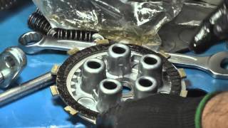 CAMBIO DISCOS CLUTCH DE UNA SUZUKI GN125 [upl. by Pember]