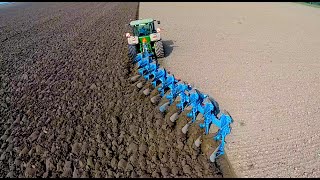 Ploughing w John Deere 8360R amp 9 furrow Lemken Diamant 12  ERF BV  Pflügen [upl. by Jeniffer490]