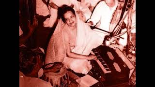 Dadra in Bhairavi Hamri Atariya Pe Aao by Begum Akhtar [upl. by Adnola]