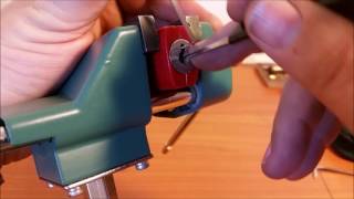 087 Little LOTO wafer lock pickeddemonstrated [upl. by Lawry]