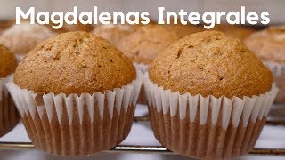 Magdalenas integrales  Receta casera  Ricas y sanas [upl. by Mcconaghy]