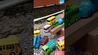 Truk Molen Bus Tayo Bus Oleng Bus Telolet Mobil Balap shorts cars tayo [upl. by Ahsirhcal]