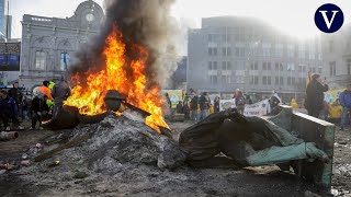 Los agricultores europeos protestan en Bruselas [upl. by Senoj]