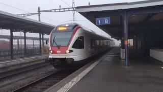 Autorail Stadler RABe 523 en gare de Delémont [upl. by Ainnat]