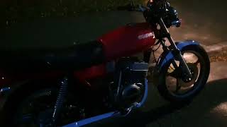 Suzuki GT250 X7 night run [upl. by Smada63]