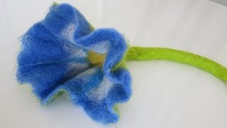 Blaue Blume aus Filz  DIY Tutorial Nassfilzen [upl. by Ativ]