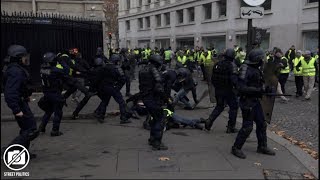 Acte 2 des Gilets Jaunes à Paris  barricades sur les ChampsElysées  24 novembre 2018 [upl. by Ferrel]