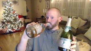 Wine Reviews Barefoot Bubbly Moscato Spumante amp Pink Moscato  TheWineStalkernet [upl. by Lesli]