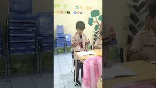 English Presentation by 3B 🏫 presentation study english class3B sdnklender13 [upl. by Ohcirej]