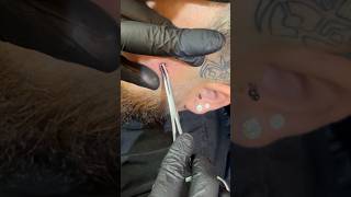 Neuro yuguen compartiendo un poco de su trabajo miedo piercing piercings arte joyas españa [upl. by Halehs]