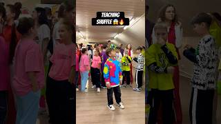 TEACHING SHUFFLE 😎🔥 AMAZING DANCE 😱 [upl. by Nirik]