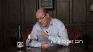 Elio Perrone Moscato dAsti 2010 wine review [upl. by Ellenrahs]