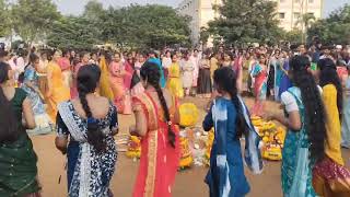 MADAMS ampSTUDENTS BATUKAMMA DANCE PERFAMANCE 🫰🥰🔥trendingshorts dance loveallahﷻ viralvideo [upl. by Neelav514]