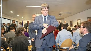 Il leader separatista catalano Carles Puigdemont sta rientrando in Spagna [upl. by Thesda]