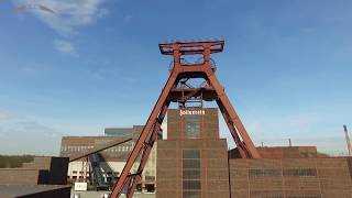 Drohnen Rundflug Zeche und Kokerei Zollverein  DRONE LIFT OFF [upl. by Yma]