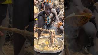 Hadzabe tribe chief preparing his favorite meal today 😋‼️😲hadzabetribe foodie food [upl. by Yovonnda]