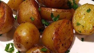 Pomme s de terre sauté a lail et persil😋😋😋 [upl. by Codee201]