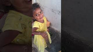 Kivi వేపాకు దంచుతుంది 🌿💃👩‍👦🌺cutebabykivibabyshortsyoutubeshorts [upl. by Stouffer]