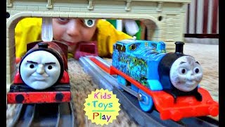 Thomas and Friends Trackmaster Railway Journey Beyond Sodor Toy Trains Great Race Review Part 2 [upl. by Aisset]