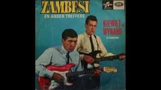 Kiewiet amp Wynand  Outa in die Langpad 1967 [upl. by Adliw]