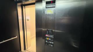 ThyssenKrupp Impulse Hydraulic ElevatorLift  Forever 21 Alderwood Mall Lynnwood WA [upl. by Yadrahs864]