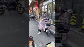 ROBOT JUAL ES KRIM SUSU GRATIS HANYA PERLU ⁉️shorts funny dubbing [upl. by Luing]