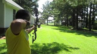 hunter clark 70 yd bow shot bullseye [upl. by Ardnnek]