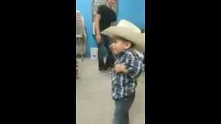 Niño bailando norteño [upl. by Ko416]