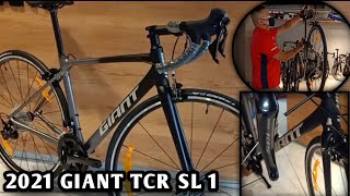 2021 GIANT TCR SL 1 SMALL BLACKDARK SILVER  WEIGHT [upl. by Evered]