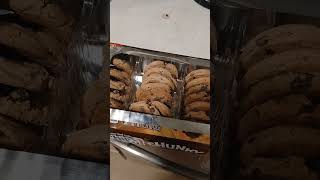 Chips ahoy chunky cookie review [upl. by Berty449]