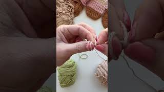 The most secure way to join two yarns 🧶 MAGIC KNOT TUTORIAL [upl. by Ida]