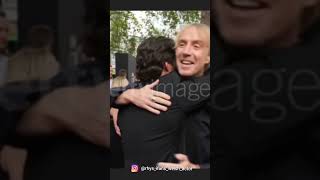 Rhys Ifans and Fabien Frankel hug each other effusively during the House Of The Dragon Premiere [upl. by Maidy244]