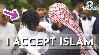 EMOTIONAL ENDING AS YOUNG BOY ACCEPTS ISLAM  SPEAKERS CORNER [upl. by Proudman]