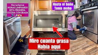 esta cocina estaba llena de GRASA NOS DEMORAMOS MUCHAS HORAS LIMPIANDO UN BAÑO CON MUCHO MOHO [upl. by Kiah]