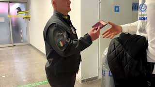 Sigarette sequestrate allAeroporto dAbruzzo video Guardia di Finanza Pescara ADM [upl. by Rednazxela641]