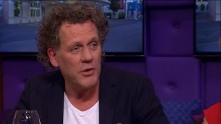 Toeristen massaal opgelicht door Nederlandse reisorganisaties  RTL LATE NIGHT [upl. by Sukramal]