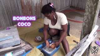 Recette des Bonbons Coco quotspécialequot Côte Est de lÎle Sainte Marie Madagascar [upl. by Zerline]