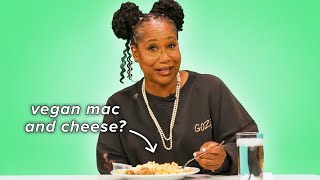 Vegans Try Each Others Soul Food feat Chef Alisa [upl. by Evoy223]