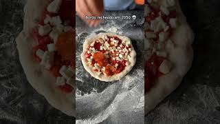 🤖 Atualizando a pizza… pizza pizzadelivery pizzaria pizzariadelivery pepperoni [upl. by Arlon]