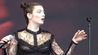 Lorde  Royals – Outside Lands 2017 Live in San Francisco [upl. by Gnanmos74]