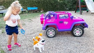 Little Girl Elis Ride On Pink Jeep with The Secret Life Of Pets w Thomas Toys Ford Wildtrak [upl. by Ethelbert]