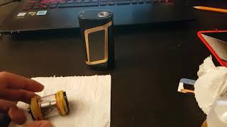 How To Open a Tight Vape Tank [upl. by Gussie]